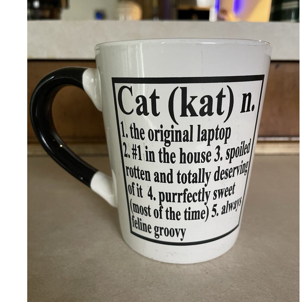 Cat Stoneware Mug 20 oz Black & White Microwave Dishwasher Safe Collectible